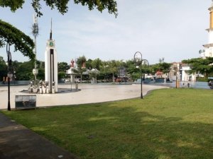 Alun-Alun Jadi Saksi: Tempat Pulang Paling Murah Anak Sukabumi