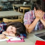 Merasa “Hilang Arah” di Tengah Kuliah? Ini Alasan Banyak Mahasiswa Mengalaminya