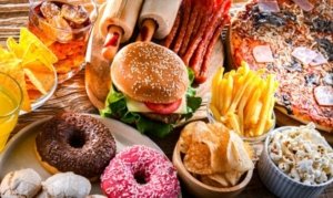 Waspada! 6 Jenis Makanan Ini Bisa Menyebabkan Penyakit Serius