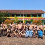 Mahasiswa UBSI Sukabumi Ajak Siswa-Siswi SMP NEGERI 8 Sukabumi Cermat Dalam Menggunakan Gadget