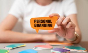 Jangan Tunggu Lulus, Ini Cara Membangun Personal Branding Sejak Masih Kuliah Banyak