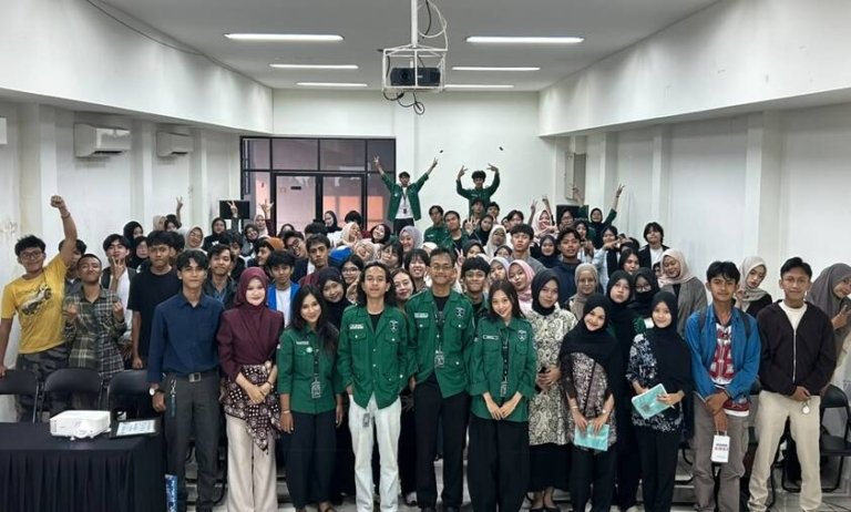 Workshop Jurnalistik HIMASI dan DICO Kupas Etika hingga Teknik Menulis Berita