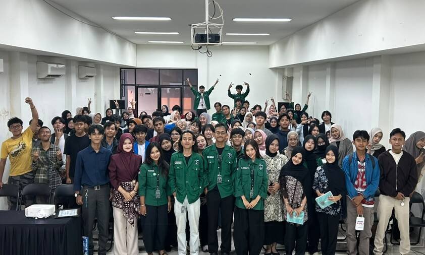 Workshop Jurnalistik HIMASI dan DICO Kupas Etika hingga Teknik Menulis Berita